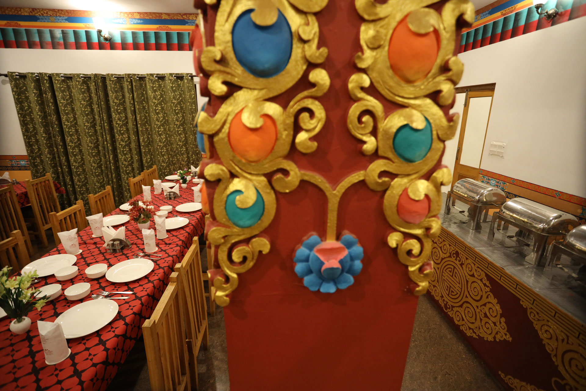 Dinning 05